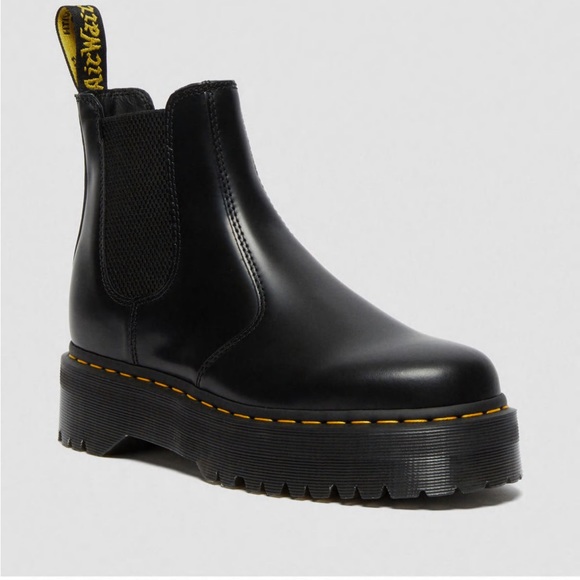 Dr. Martens Shoes - 2976 SMOOTH LEATHER PLATFORM CHELSEA BOOTS